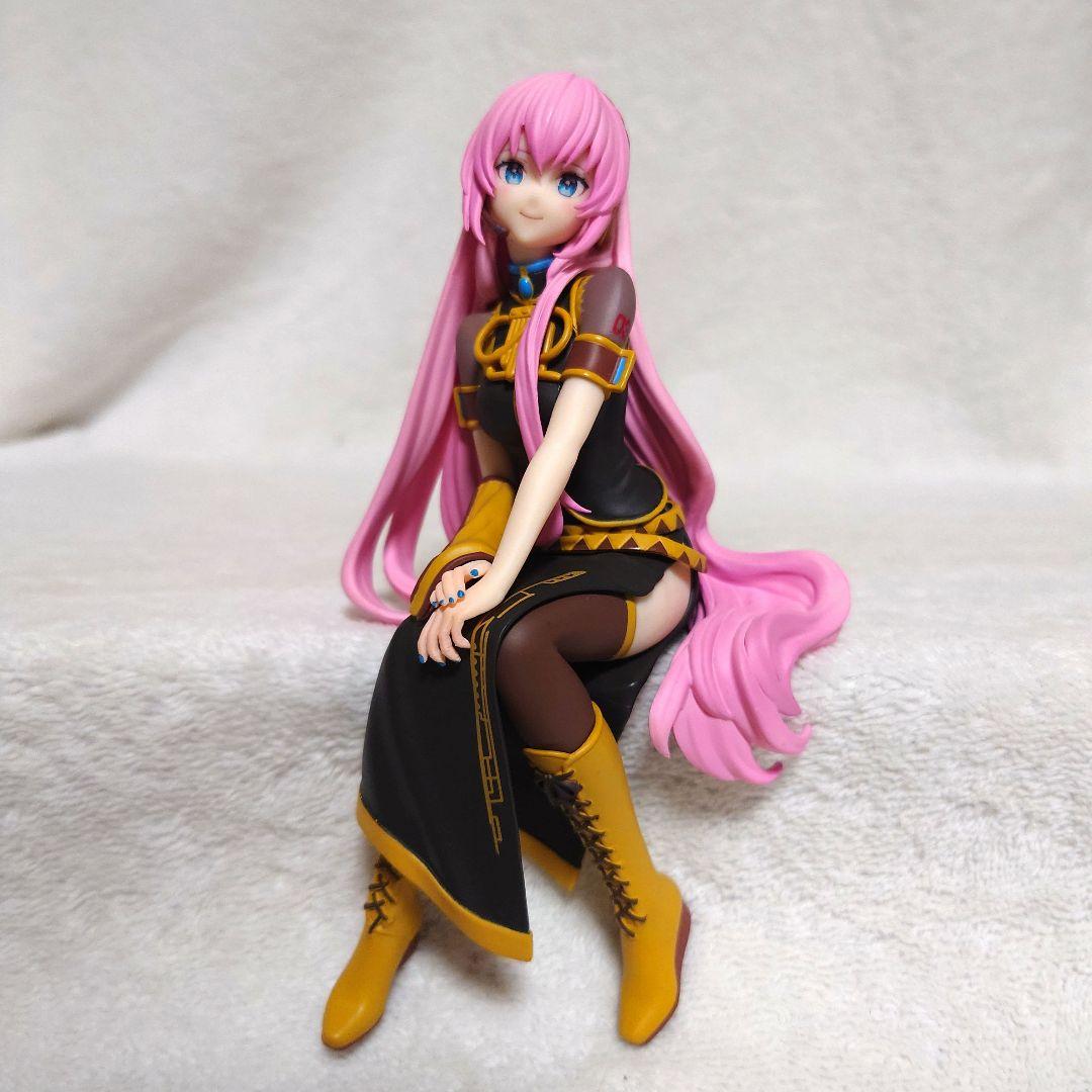 ぬーどるストッパーフィギュア　KAITO　巡音ルカ　MEIKO　３個セット