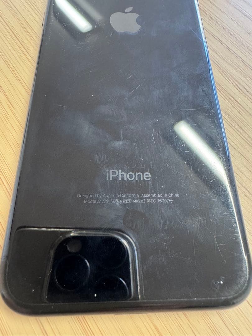 ヒ*ン様 iPhone7 128GB ジェットブラックSIMロック解除済