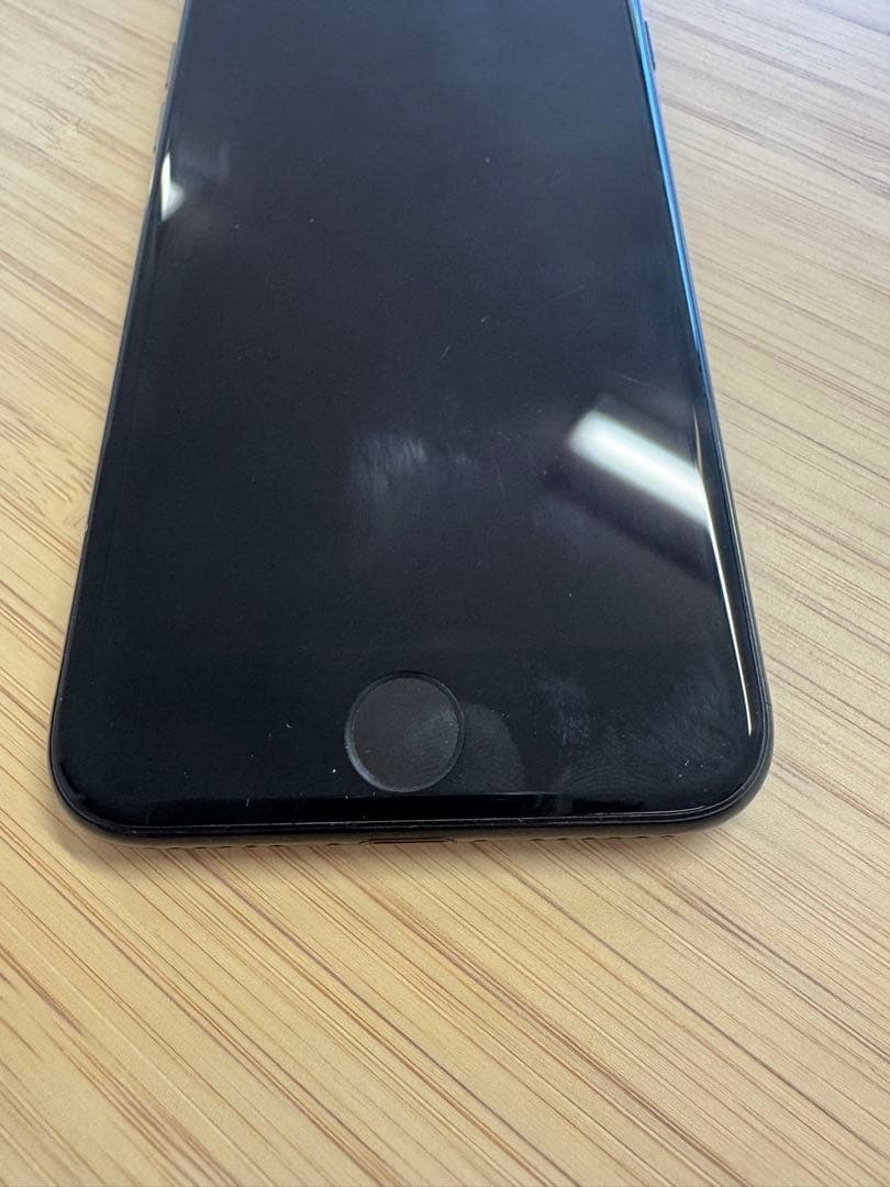 ヒ*ン様 iPhone7 128GB ジェットブラックSIMロック解除済