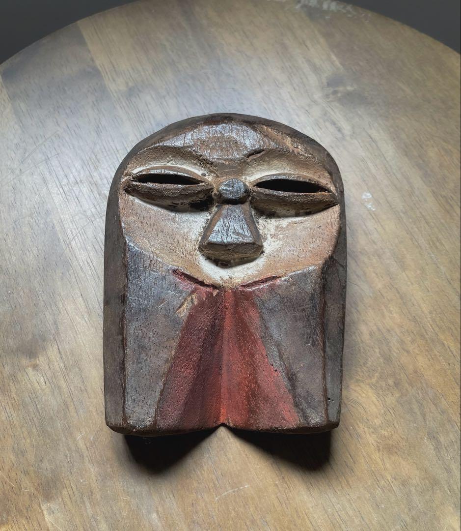 saleクウェレ族 手彫り パスポートマスク