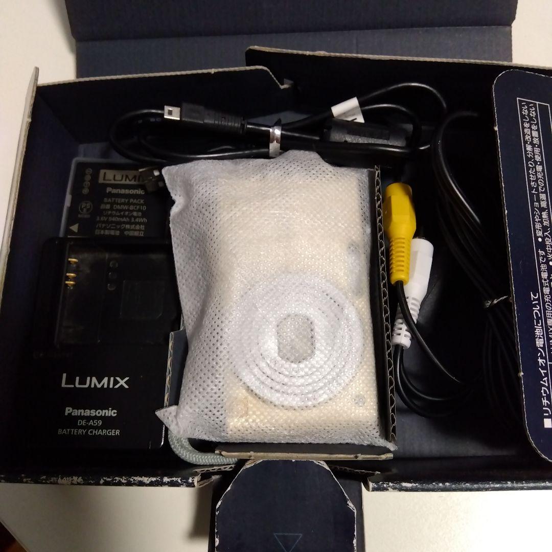 パナソニックのデジタルカメラ「LUMIX DMC-FX66」