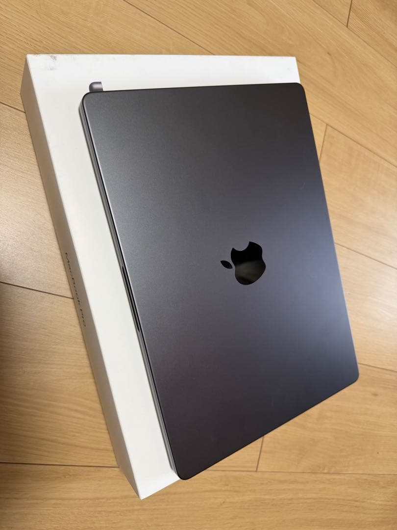 MacBook Pro 14.2 M4 16GB 512GB バッテリー100%