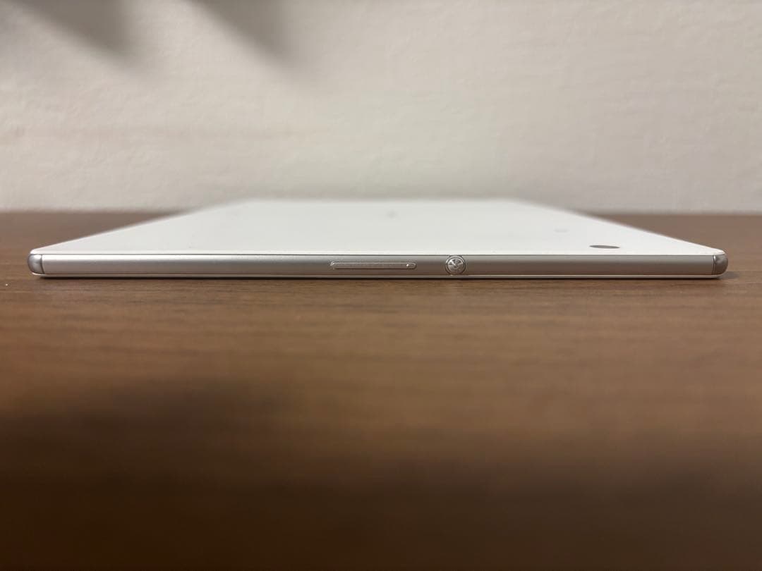 au SONY Xperia Z4　32GB Tablet SOT31