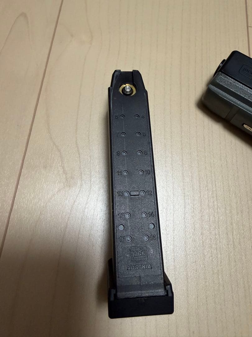 絶版東京マルイG17 Custom FOLIAGE GREEN ガスブローバック