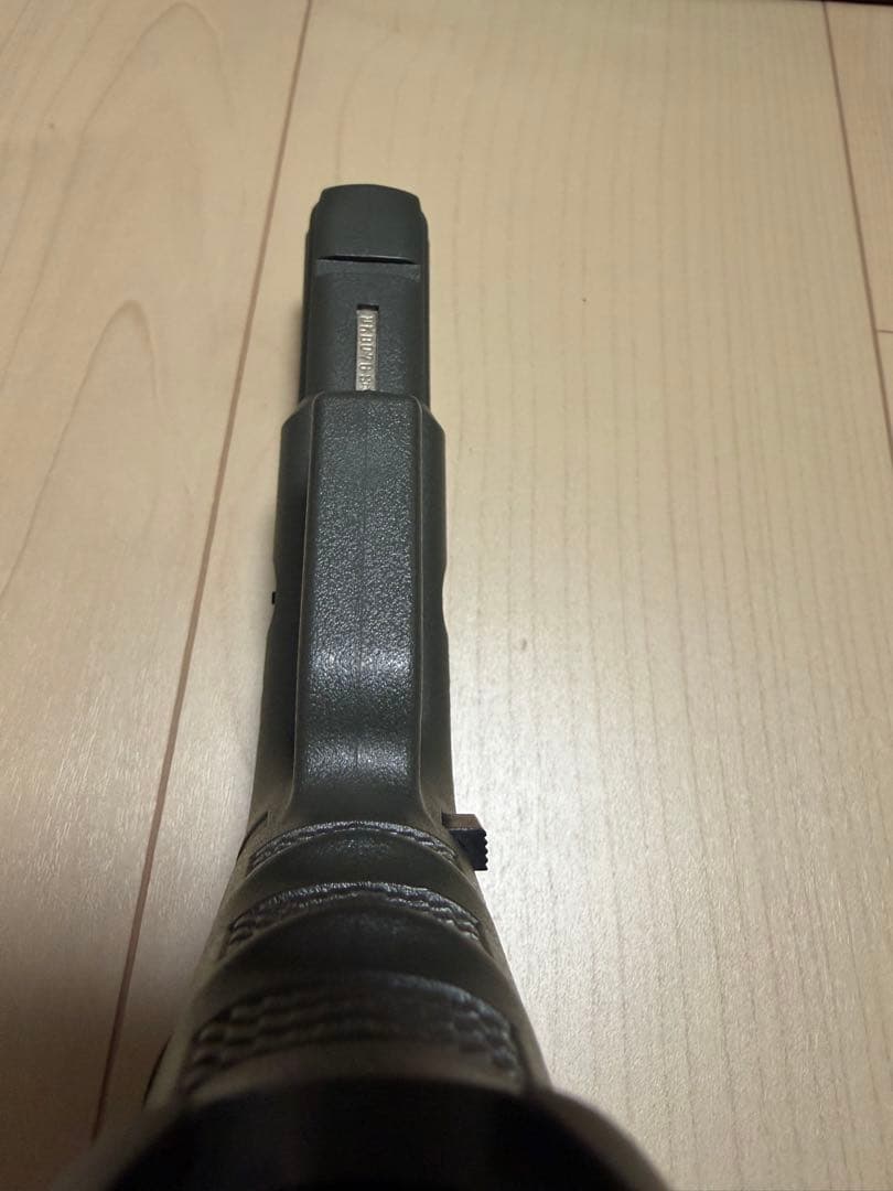 絶版東京マルイG17 Custom FOLIAGE GREEN ガスブローバック