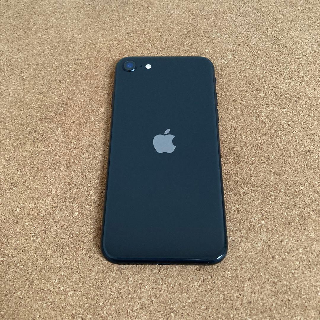4163【早い者勝ち】美品☆電池新品☆iPhoneSE2 64GB SIMフリー