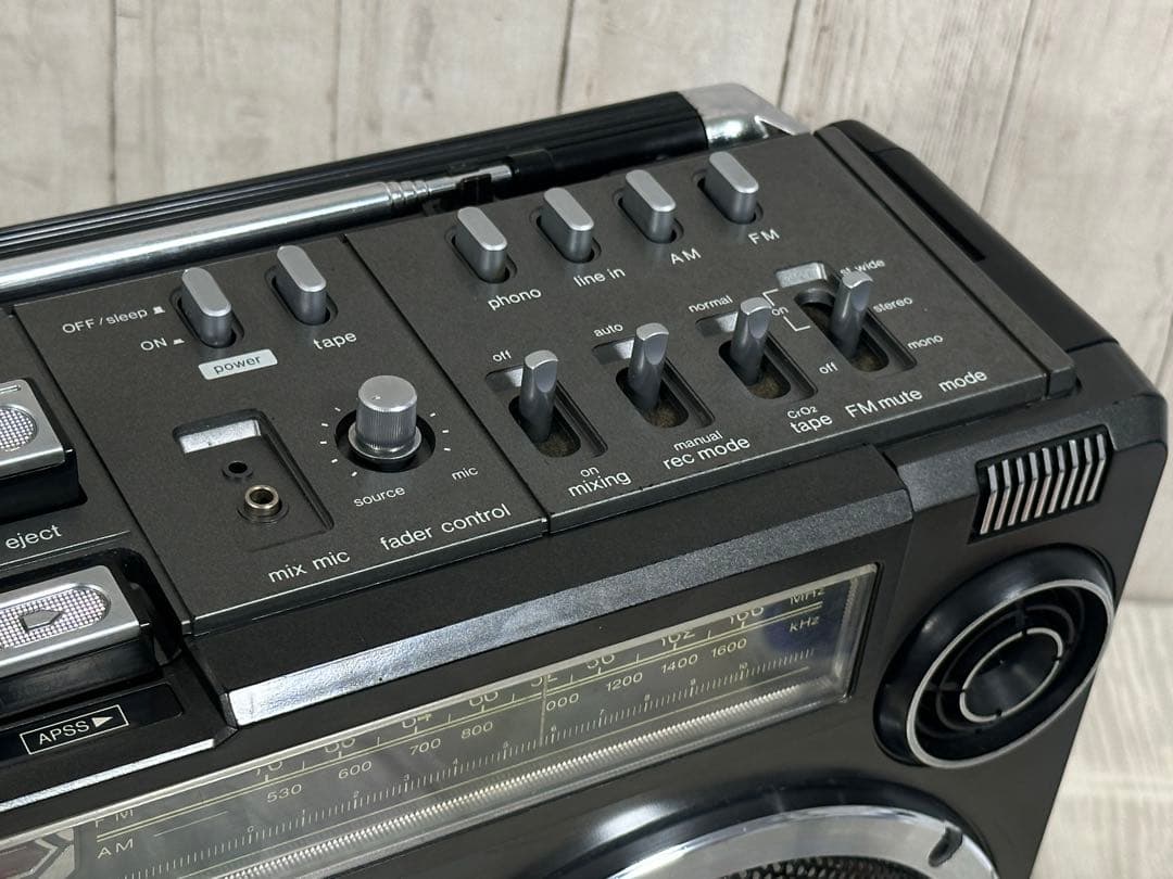 【動作品】SHARP ラジカセGF-303 昭和レトロ名機ラジオザ・サーチャー