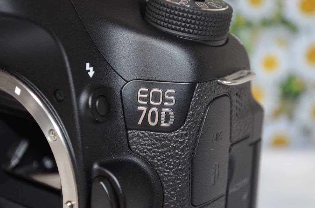 ❤Canon EOS 70D トリプル❤爆速連写一眼レフ WiFi搭載！❤