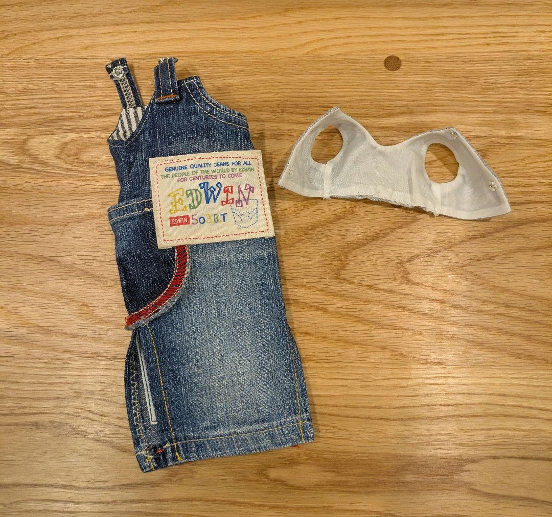 パオラレイナ　アウトフィット　locone