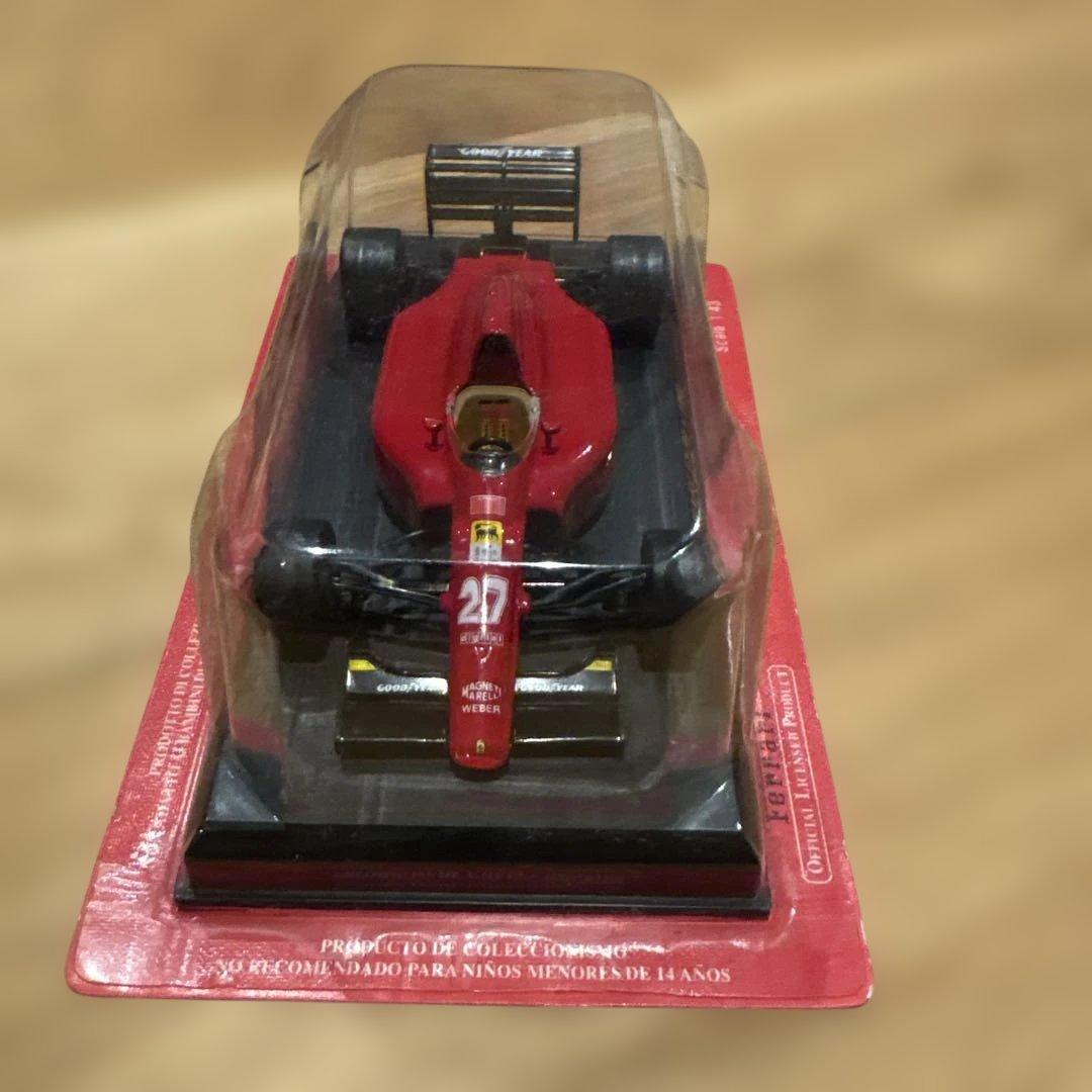 アラン・プロストF1ミニカー スケール1/43 フェラーリ