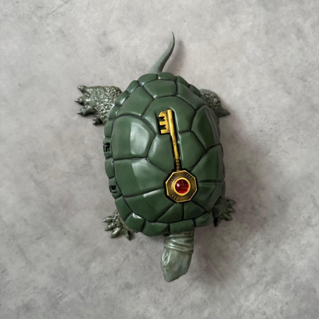 ジョジョの奇妙な冒険　一番くじ　ラストワン賞　亀フィギュア 金色の鍵付き