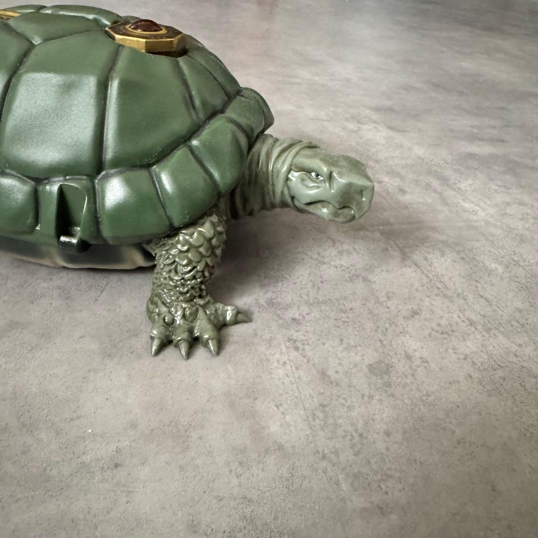 ジョジョの奇妙な冒険　一番くじ　ラストワン賞　亀フィギュア 金色の鍵付き