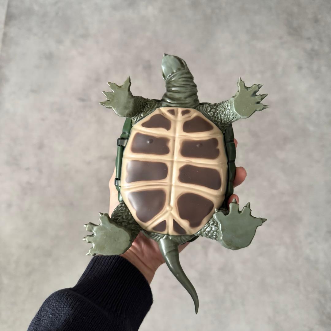 ジョジョの奇妙な冒険　一番くじ　ラストワン賞　亀フィギュア 金色の鍵付き