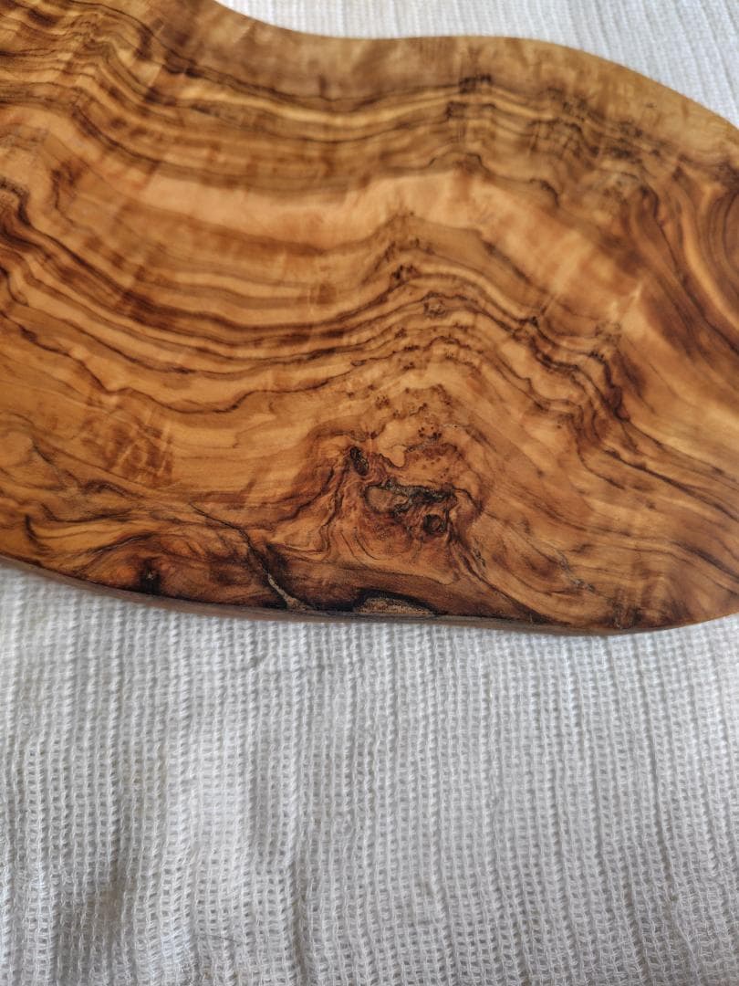 一点物 美木目 オリーブウッド カッティングボード 約35cm イタリア製