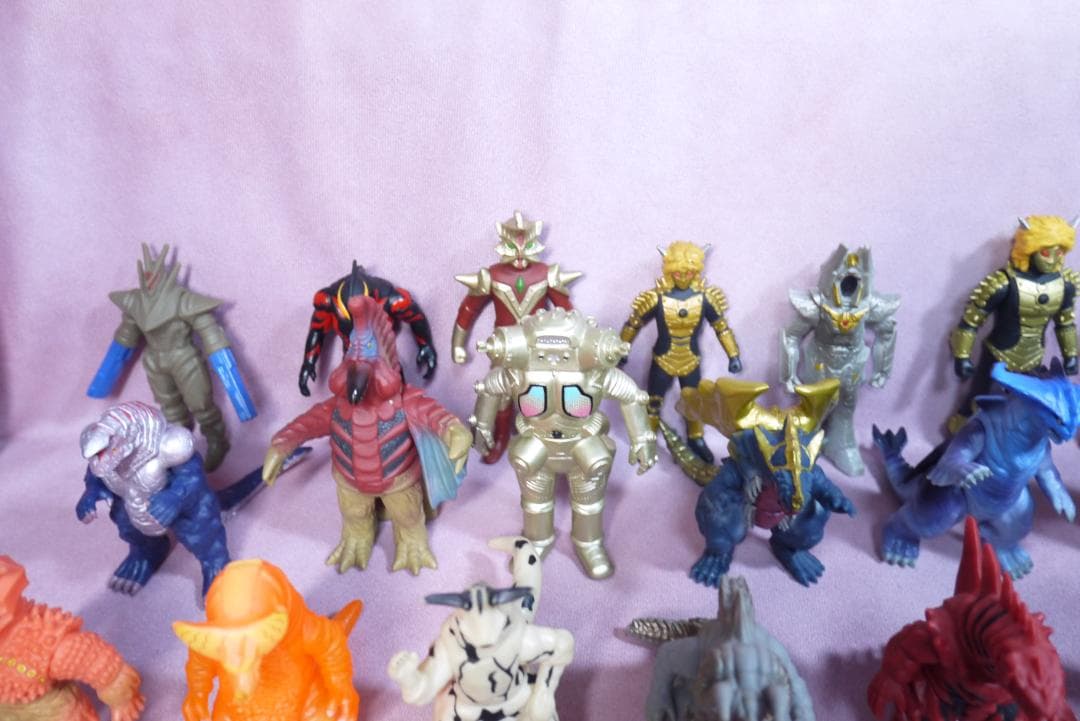 ウルトラマン　ウルトラ怪獣　ミニソフビ　103体