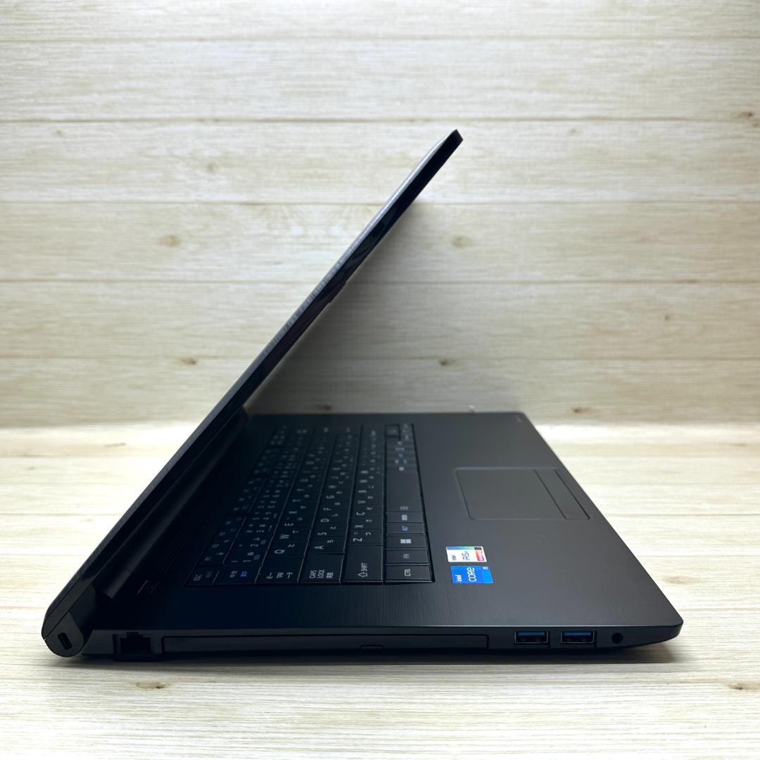 ★2022年製★ 第11世代i5 メモリ16GB dynabook J30