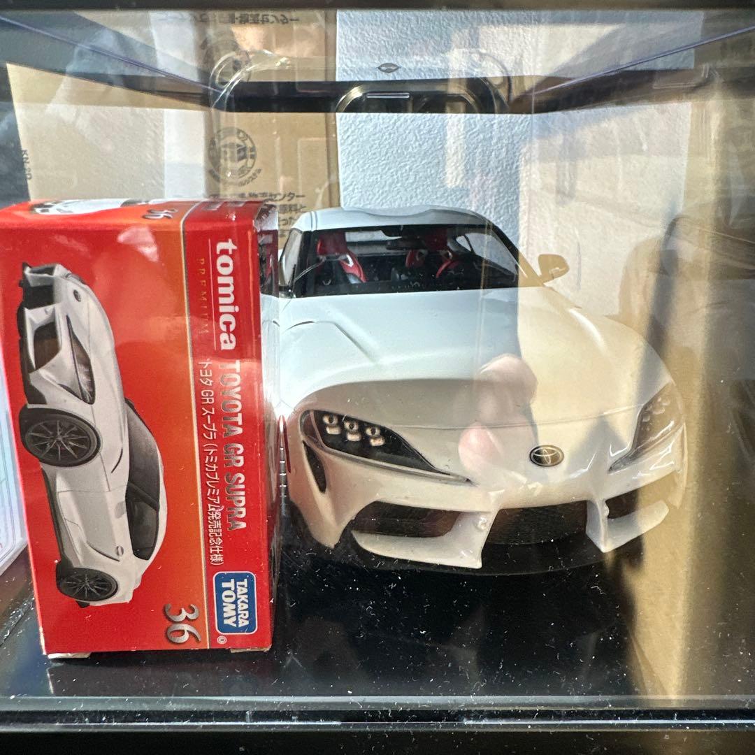 SOLIDOトヨタ GRスープラ 1/18 ミニカー ホワイトトミカ付