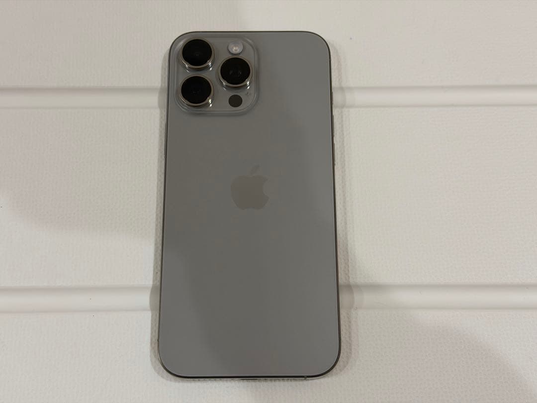 iPhone16 pro max 512GB ナチュラルチタニウム Apple版