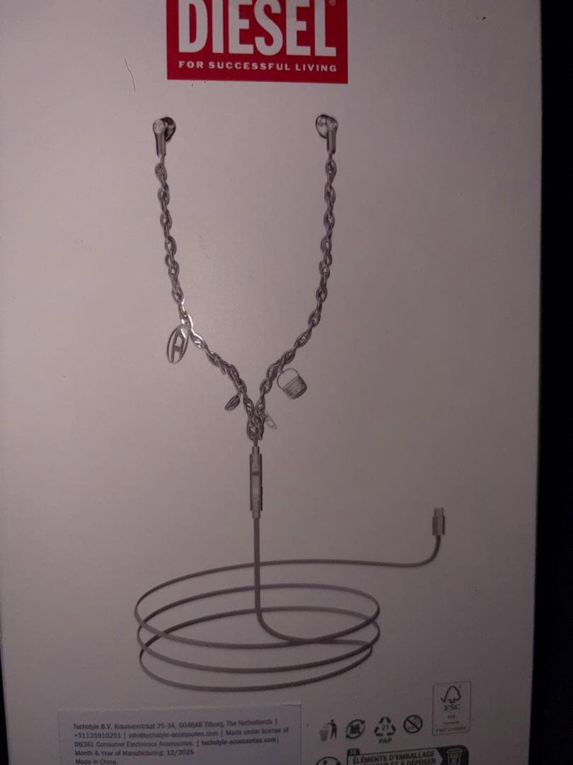 即日発送 DIESEL チェーンデザイン 有線イヤホン