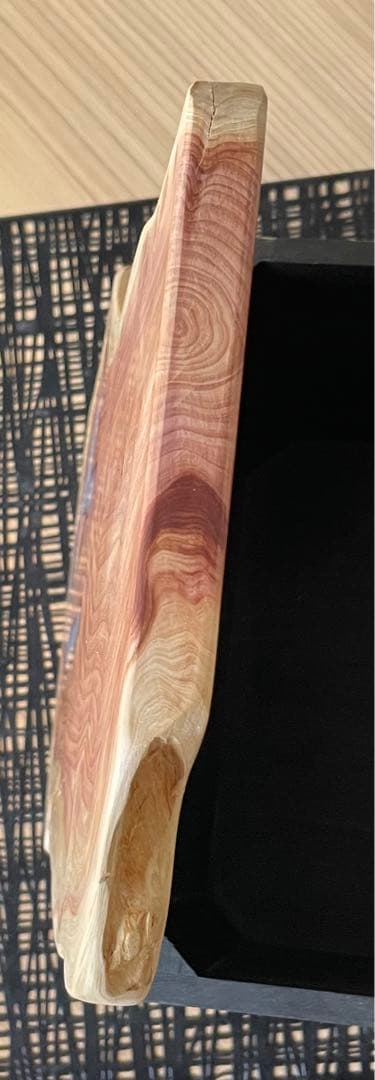 カッティングボード　プレート　まな板　カイヅカイブキ　レジン　木製