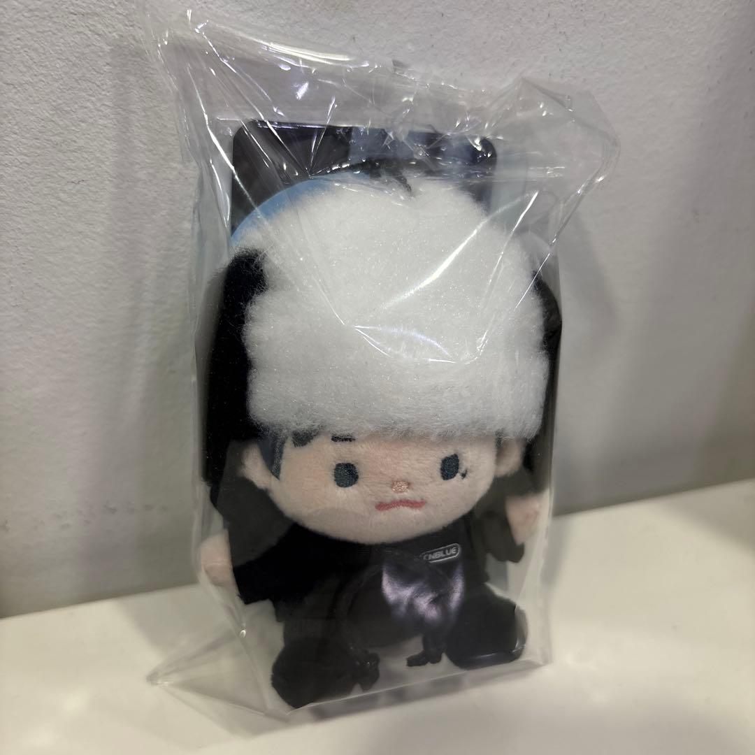 ☆韓国CNBLUE POP-UP MAGNET DOLLKEYRING ヨンファ