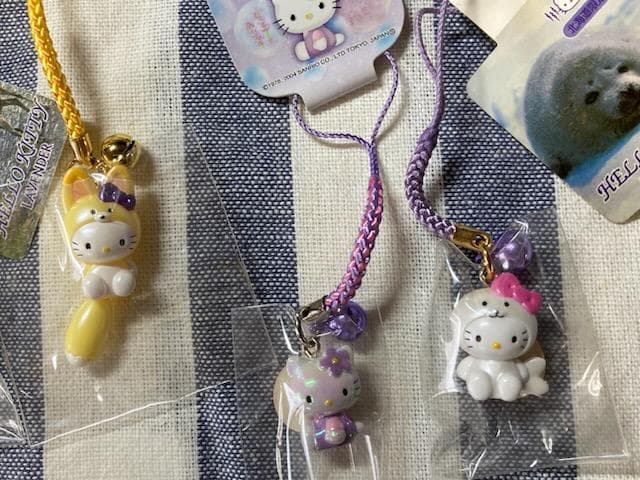 【まとめ売り・未使用】　サンリオ　ハローキティ　北海道　ご当地キティ　ストラップ