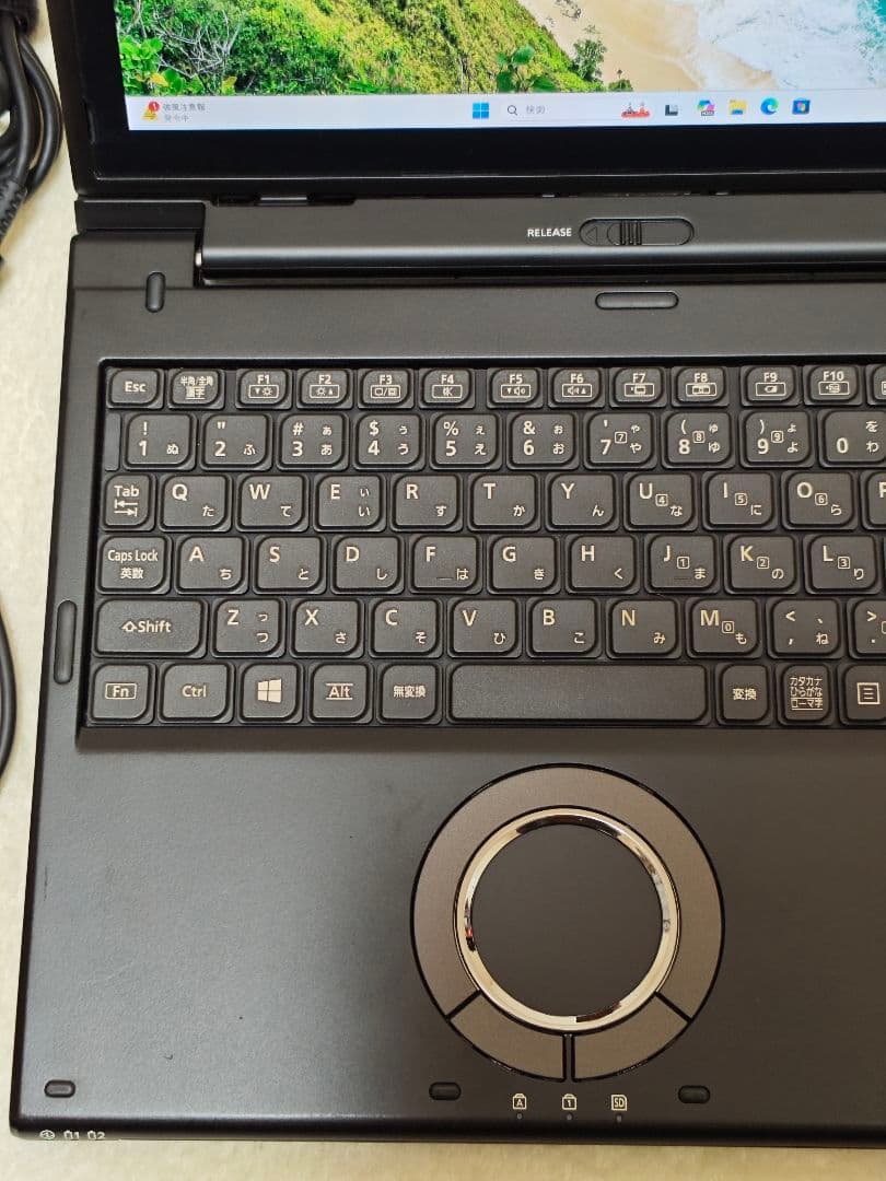 パナソニック CF-XZ6 2in1 i5-7300U 8GB 256