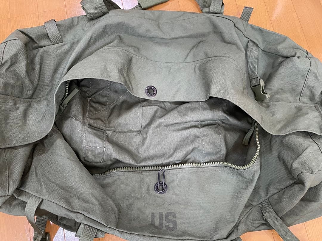 【極美品】米軍 放出品 新型 ダッフルバッグ 大容量 サバゲー キャンプ
