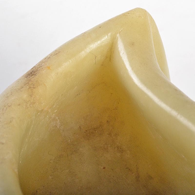 中国　玉石白玉彫刻　桃形　水孟　筆洗　唐木台・時代箱付　V　R7093