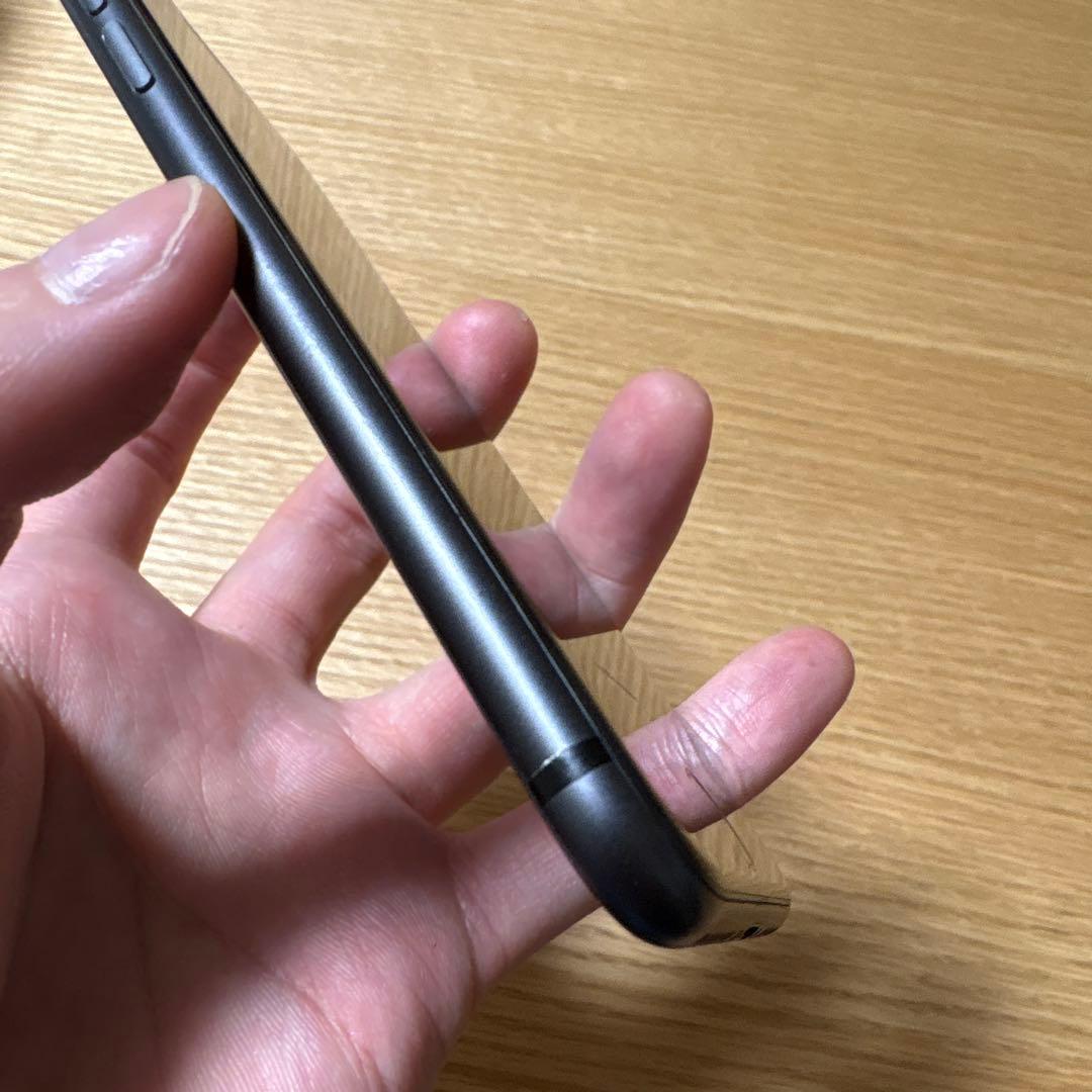iPhone8 ブラック　64GB