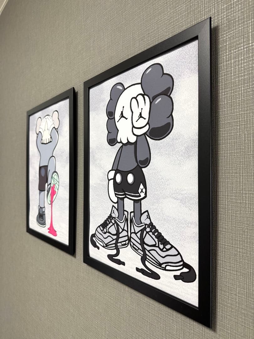 No.305フレーム付きキャンバスアート　KAWS ブランドアートポスター