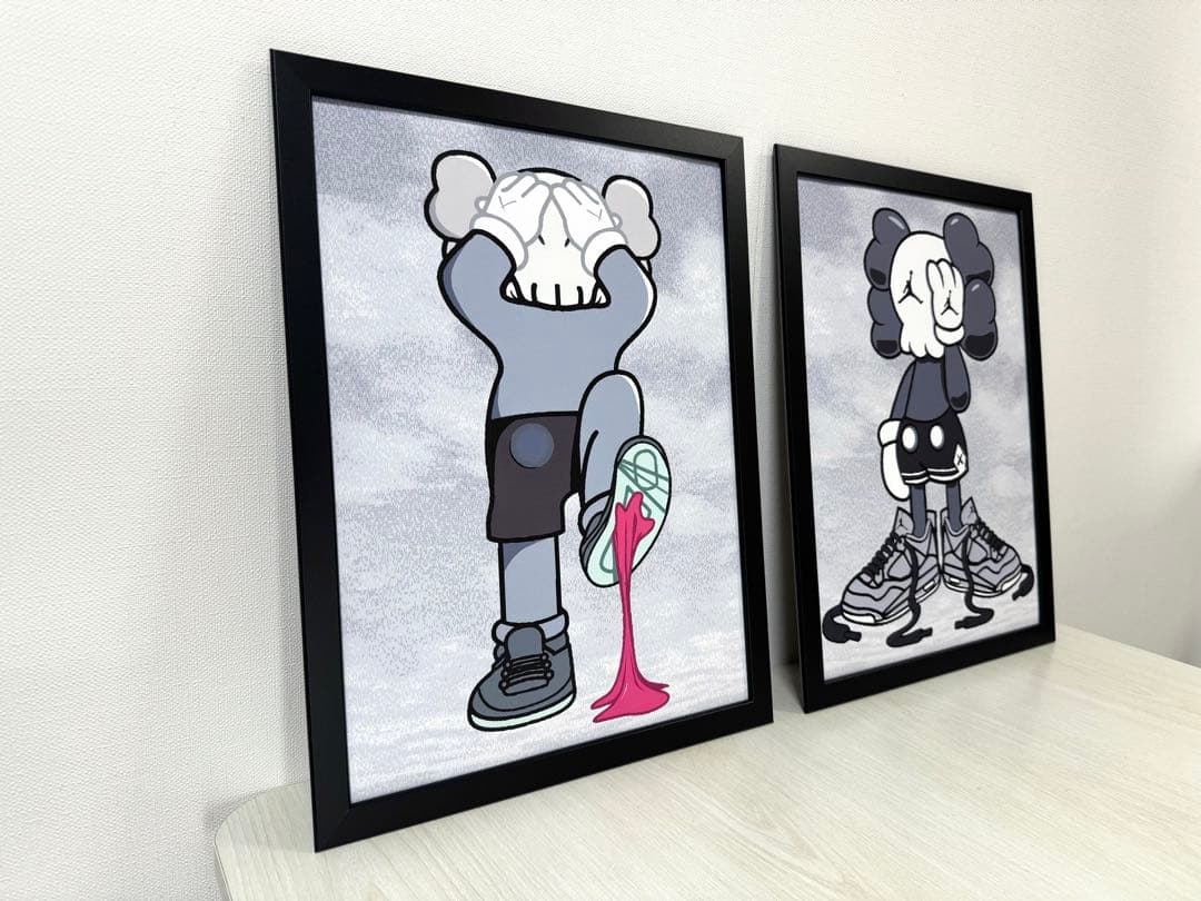 No.305フレーム付きキャンバスアート　KAWS ブランドアートポスター