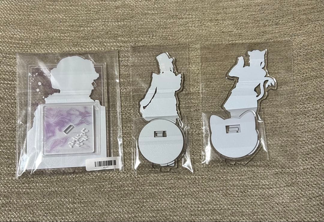 ファントムシータ 凛花 アクスタ アクキー 缶バッジ トレカ ポスカ ラッフル
