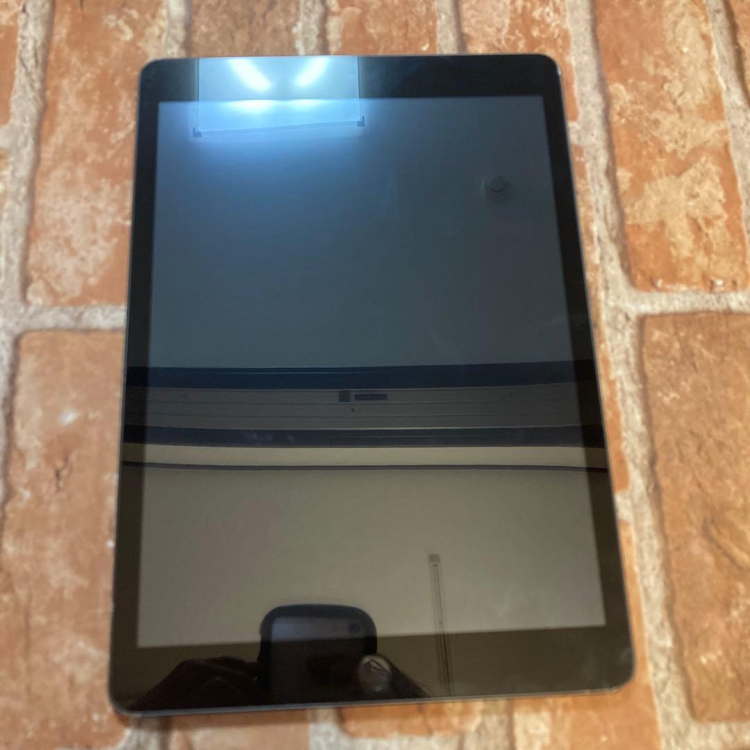 Apple iPad A2197 第7世代 32GB wifiモデル 動作確認済