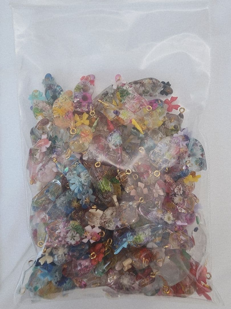 ハンドメイド チャーム パーツ じゃれ猫 100個セット