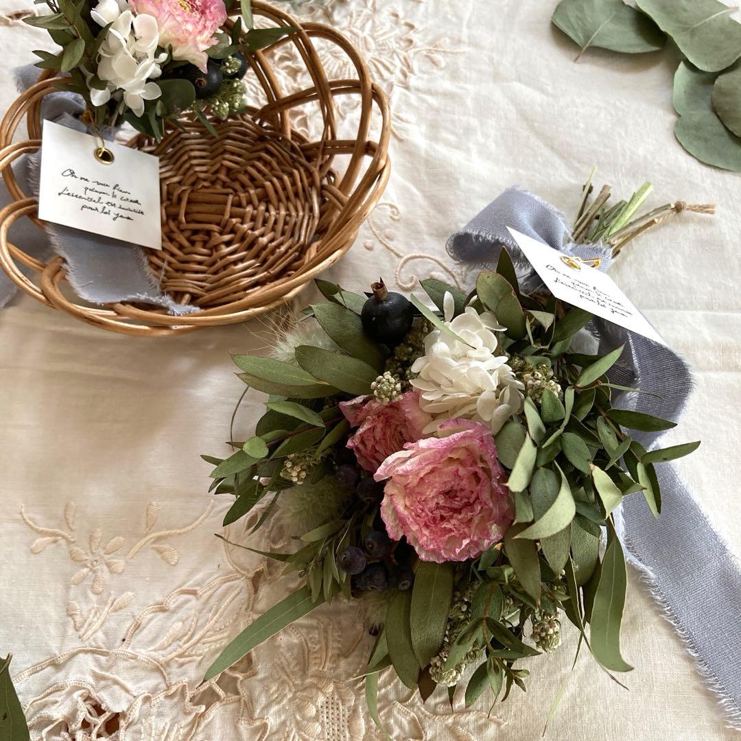 ラナンキュラスの小さなかごアレンジ&スワッグセット 〜春色飾り プレゼント〜