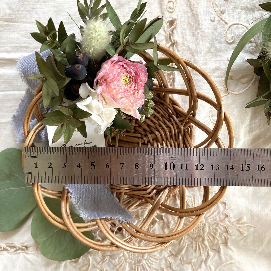 ラナンキュラスの小さなかごアレンジ&スワッグセット 〜春色飾り プレゼント〜