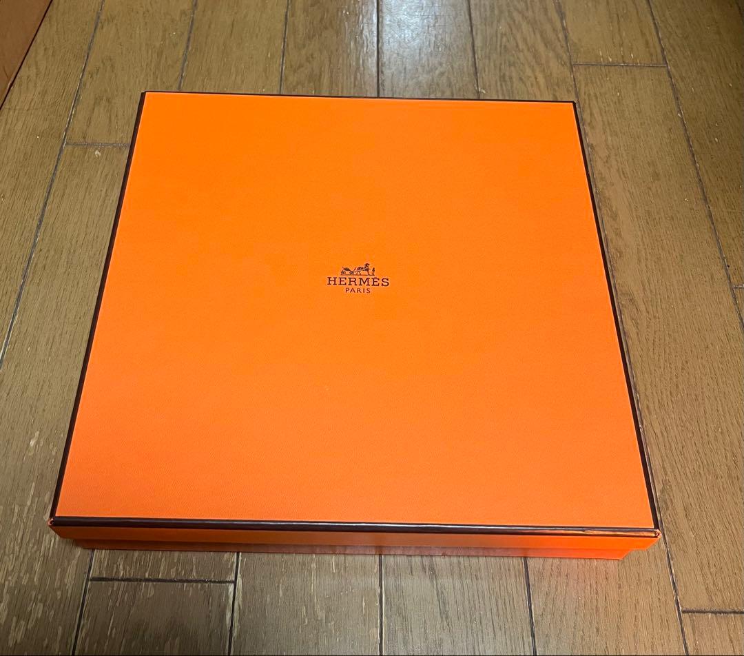 HERMES エルメス　ラウンド　シェーヌダンクル 27cm プレート　皿