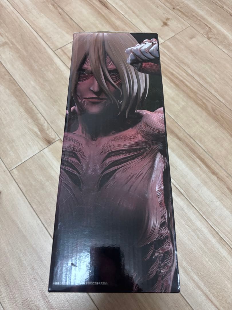 一番くじ 進撃の巨人 〜壁の外の世界〜A賞 女型の巨人フィギュア （箱キズあり）