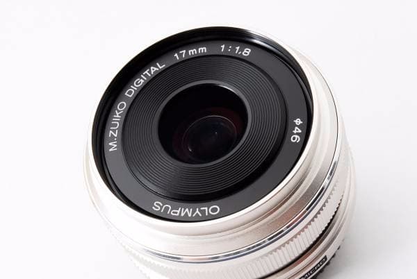 人気単焦点 OLYMPUS M.ZUIKO 17mm F1.8 銀