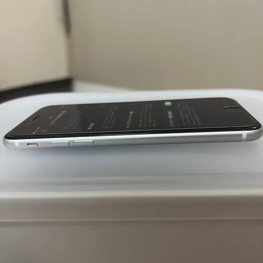 iPhone SE (第2世代) 64GB 84%