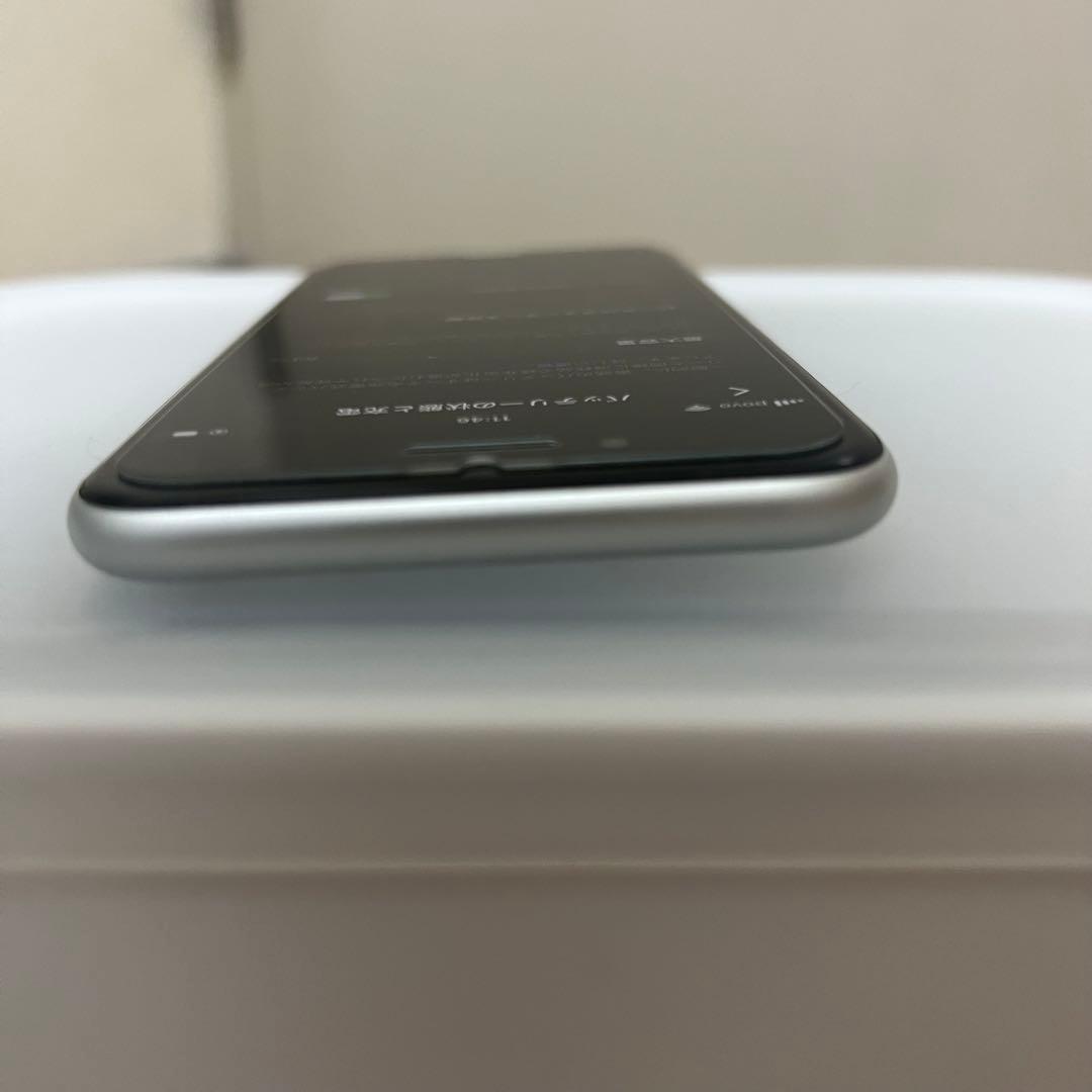 iPhone SE (第2世代) 64GB 84%