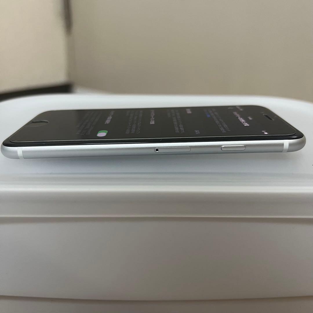 iPhone SE (第2世代) 64GB 84%