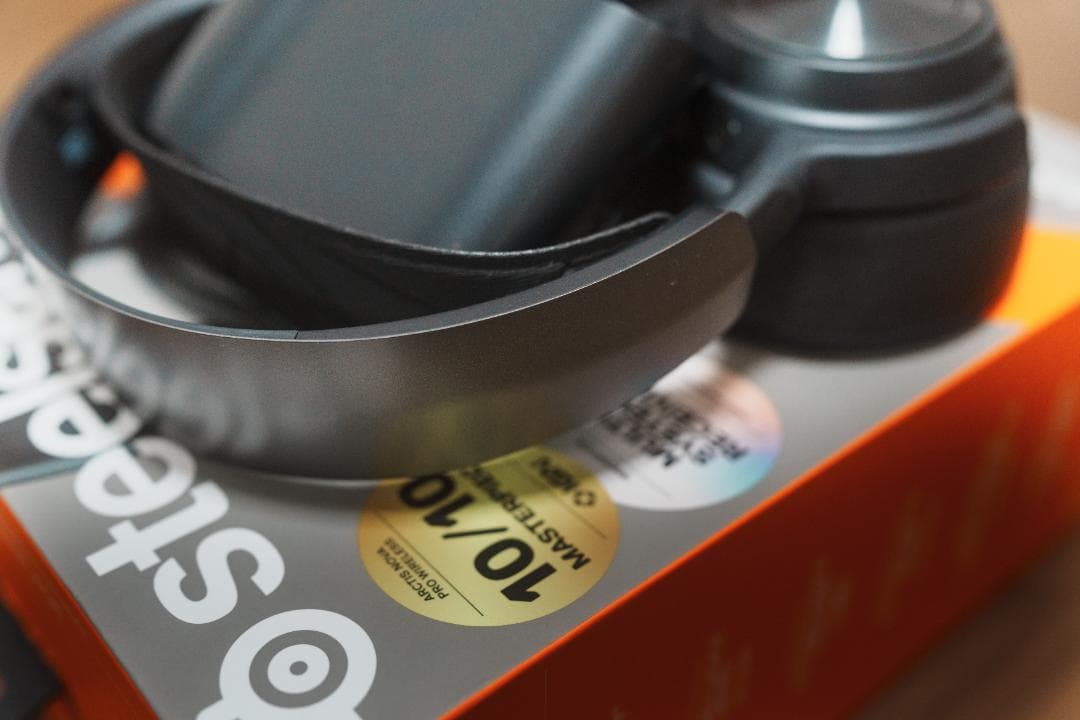 【美品】SteelSeries Arctis Nova Pro Wireless