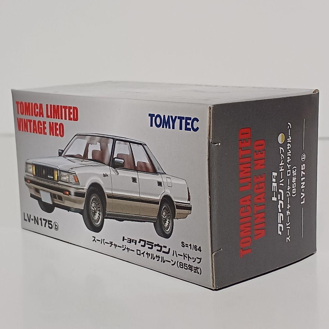 トミカリミテッドヴィンテージネオ トヨタクラウンハードトップ LV-N175b