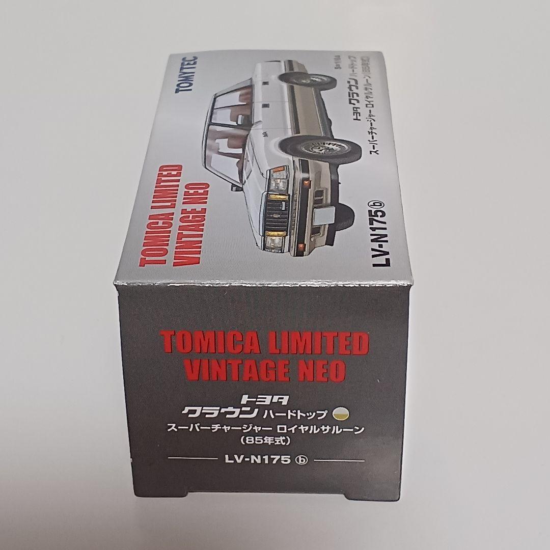 トミカリミテッドヴィンテージネオ トヨタクラウンハードトップ LV-N175b