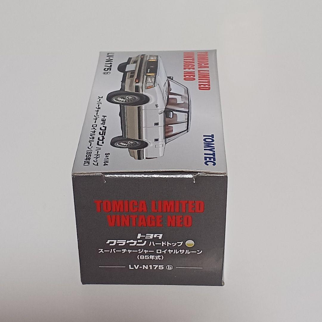 トミカリミテッドヴィンテージネオ トヨタクラウンハードトップ LV-N175b
