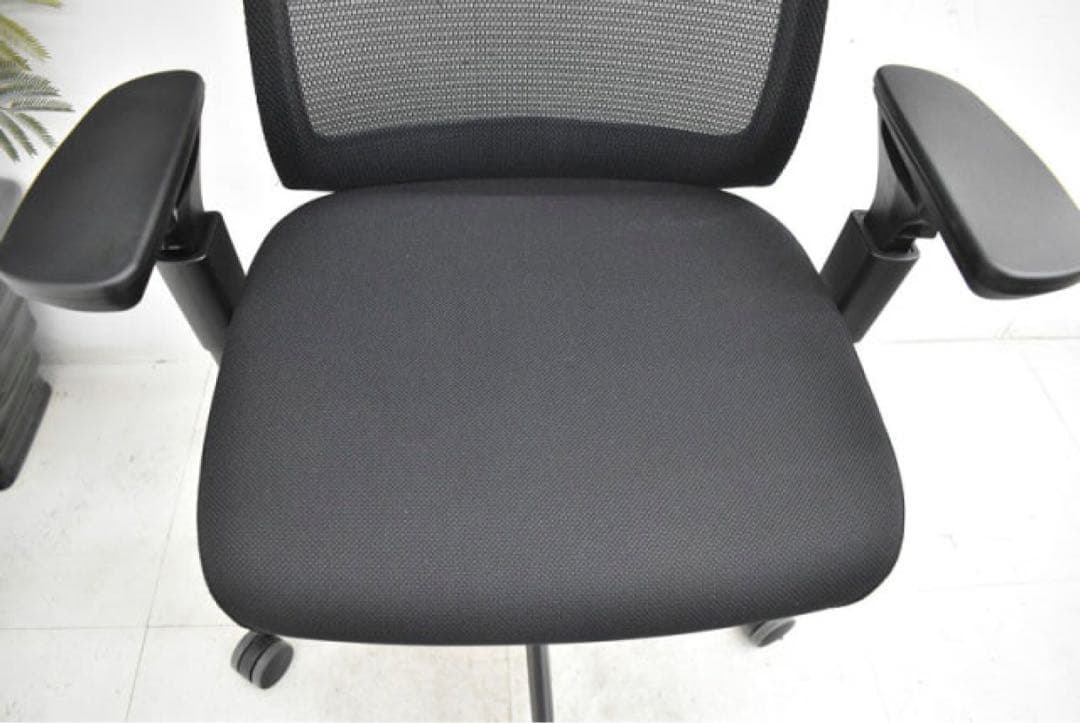 KOKUYO　ベゼル　希少　BEZEL 高級　ブラック 前傾姿勢