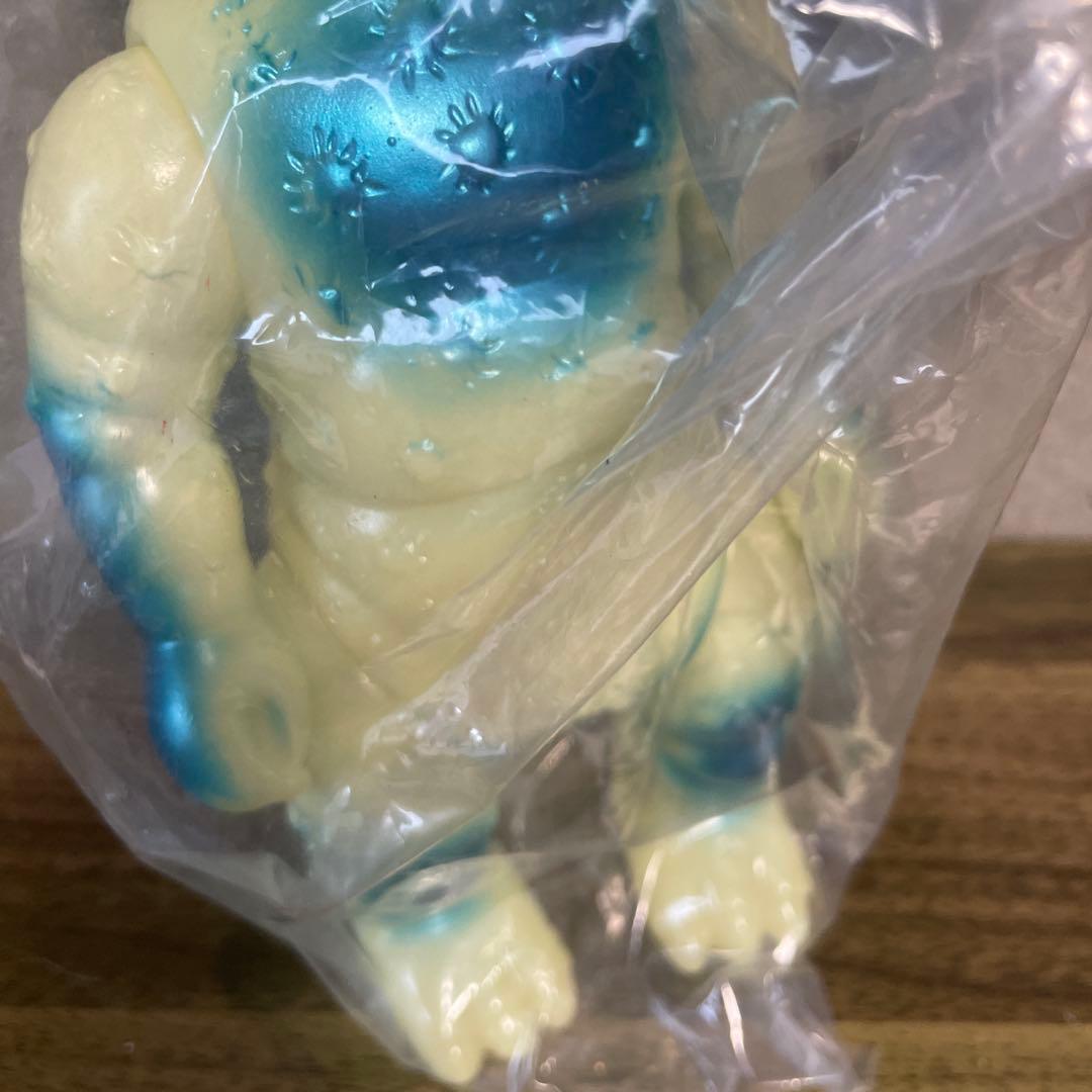 未開封未使用ブルマァク世紀大怪獣復刻版　畜光ミニラ　ソフビ