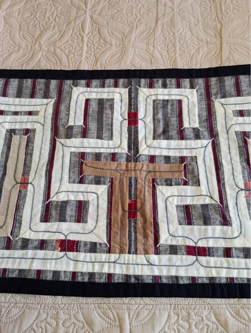 •【新品未使用】北海道アイヌ刺繍 テーブルクロス｜綿100%｜壁掛けOK 一点物